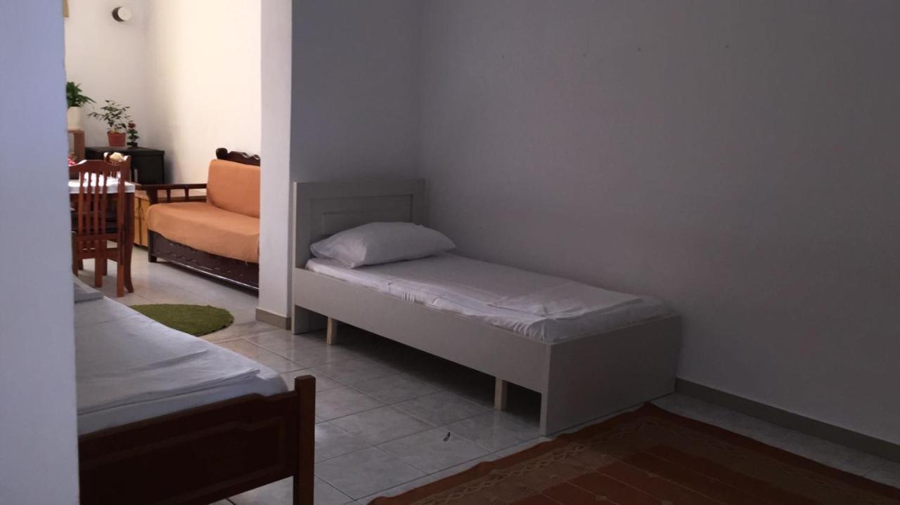 Apartamento Cosyy House Vlorë Exterior foto